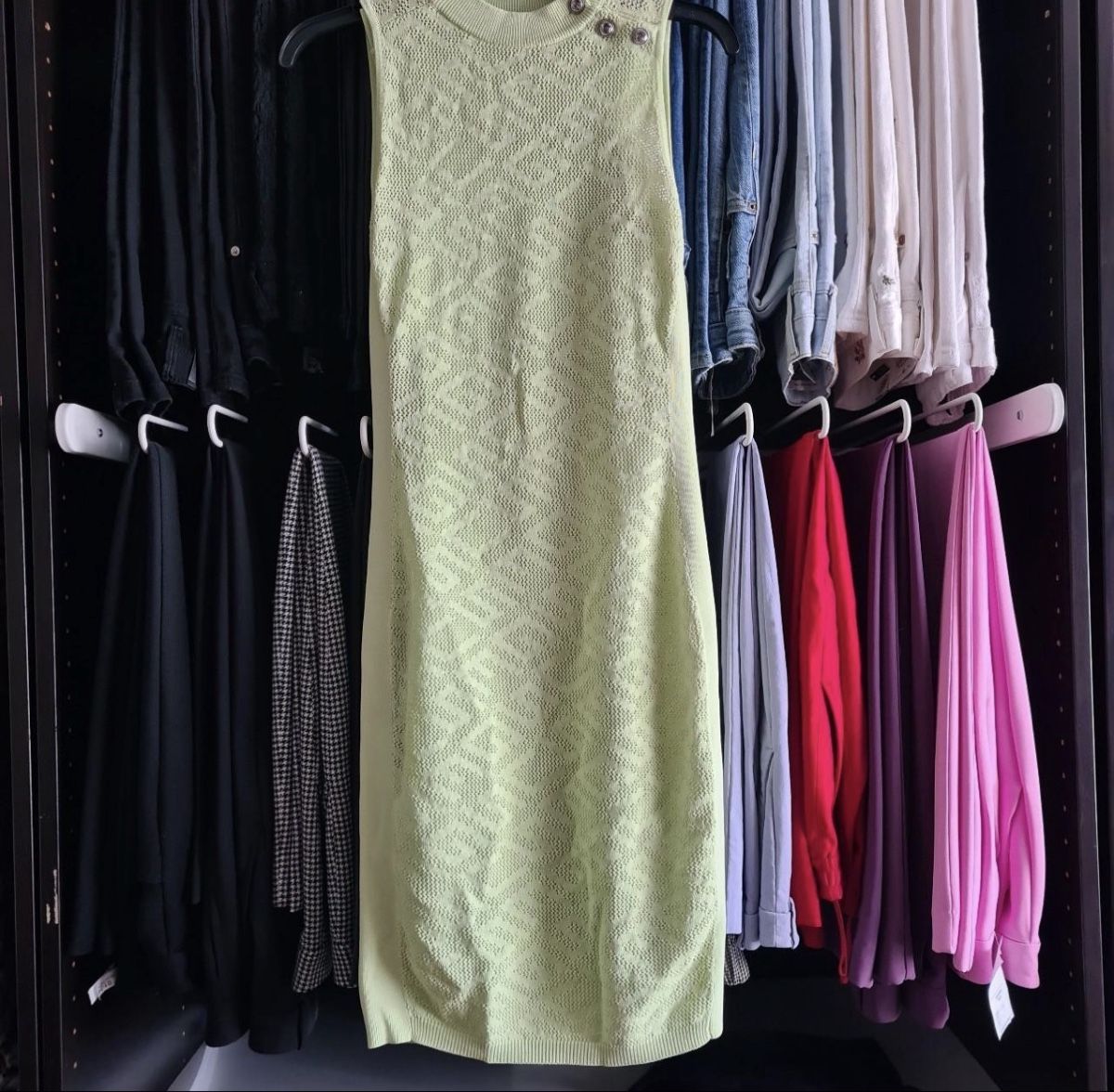 Guess Vestiti: Guess Strickkleid hellgrün Grösse XS neu – Nuovo (secondo la descrizione) da Emmen venduto da mak31