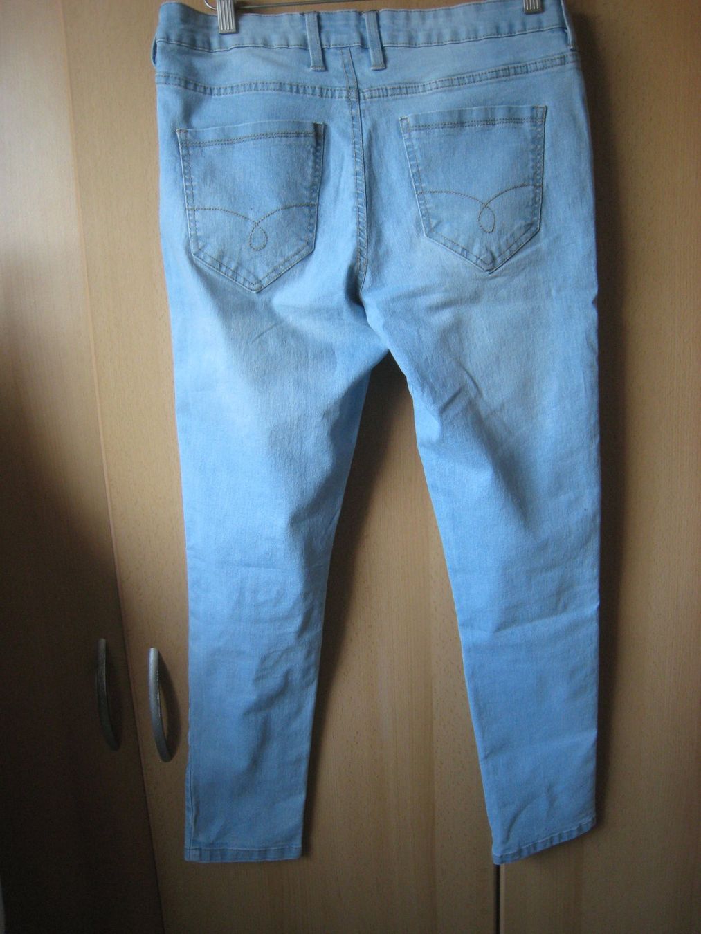 Jeans: esmara JEANS Gr. 40   hellblau strechig – Usato da Dättlikon venduto da Mamakuga 4