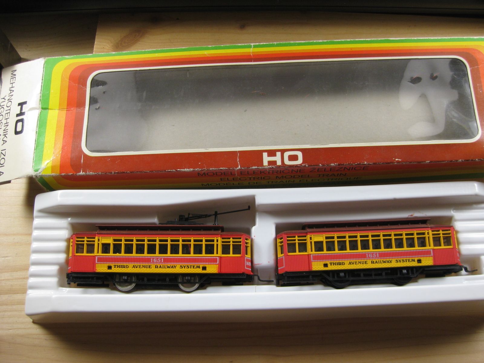 Mehano Modelleisenbahnen: Mehano Tram mit Anhänger – Gebraucht aus Malters von Marosko 5