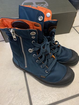 Women Palladium boots size EU 35.5 petrol/orange colour