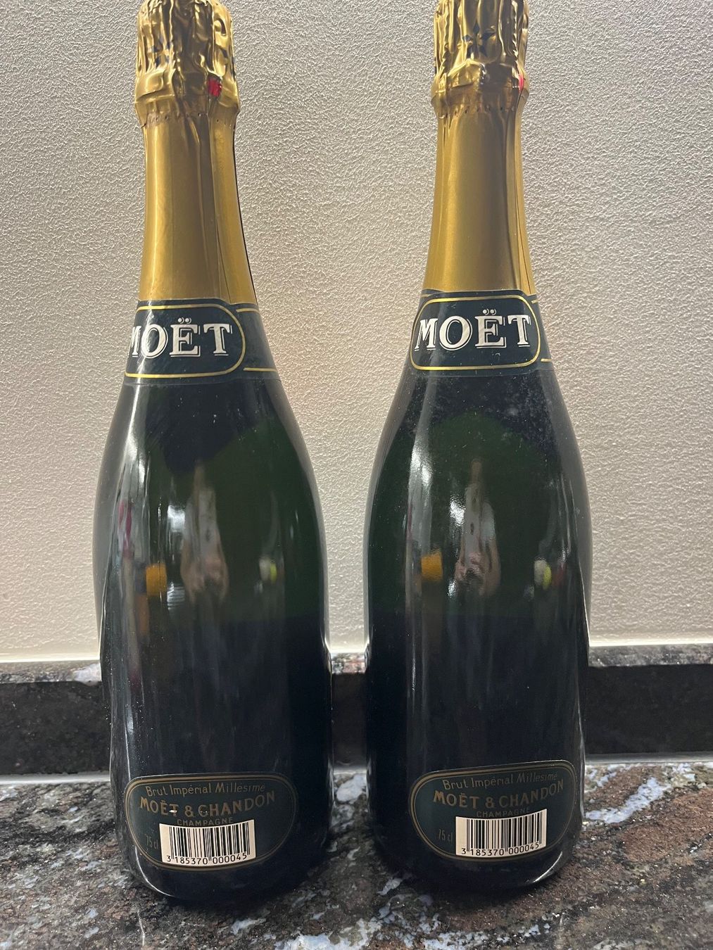 Moet Wein: Moet & Chandon 1986 - 40. Geburtstag/ Jubiläumsgeschenk – Neu (gemäss Beschreibung) aus Walchwil von franky05 2