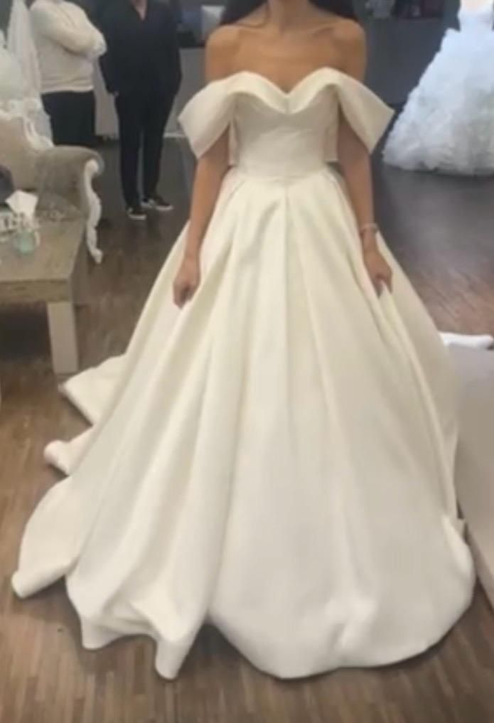 Robes: Brautkleid von Milla Nova, "Mirabella" – D'occasion à Mönchaltorf par elv_8jg5 8
