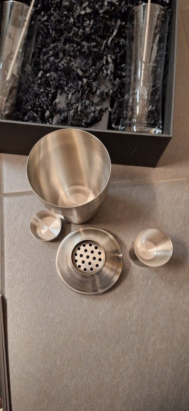Bicchieri: Set de préparation de cocktail – Nuovo e nell'imballaggio originale da Lussery-Villars venduto da pousinete02 4