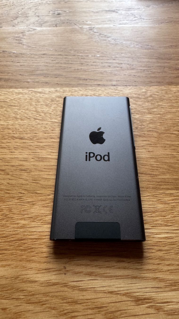 Apple Lecteur media portable: Ipod 7 nano – D'occasion à Bäretswil par Saskia_03 2