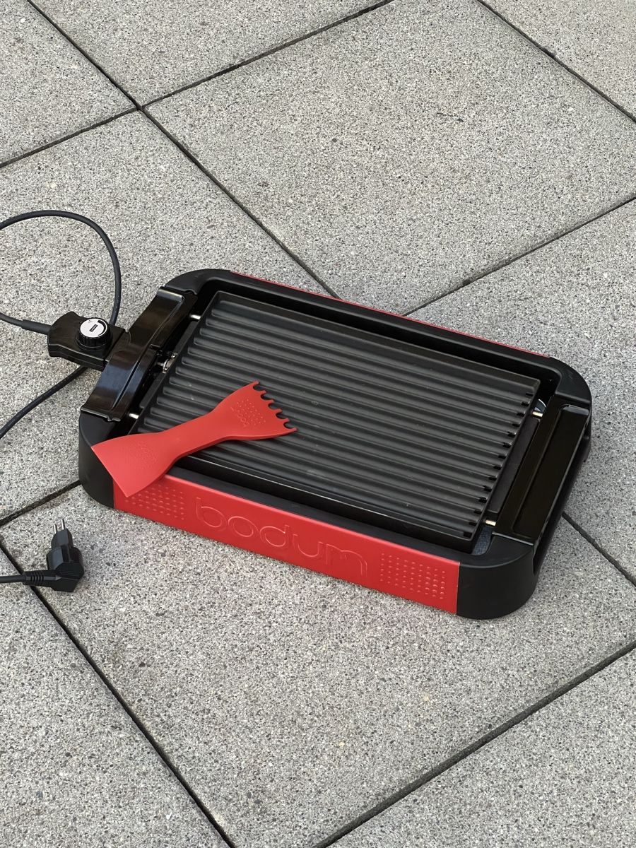 Bodum Griglie: Grill plancha de table électrique Bodum Bistro 11133, 1800W – Usato da Vevey venduto da shs95
