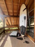 JP Longboard aus Paulownia und Carbon-Paddel