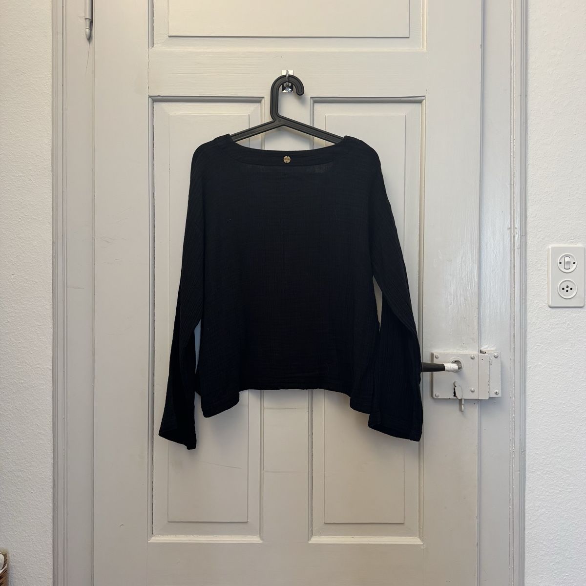 Rip Curl Pulls & Sweat-shirts: Schwarzer Rip Curl Leinenpullover, Grösse S – Neuf (Voir description) à Baden par sinaxli 1