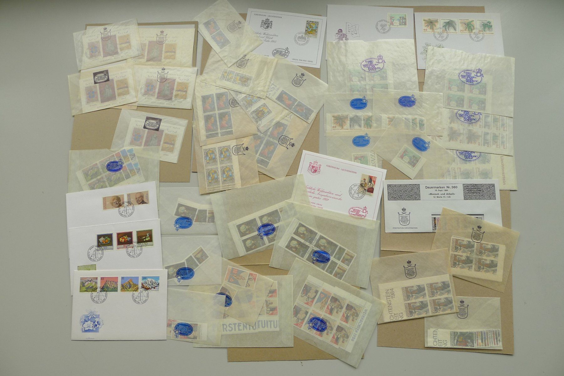 Tutti i francobolli: 1973-1995, LIECHTENSTEIN, günstiger Posten. Postwert 4500.- – Usato da Sursee venduto da Luzernerraute 9