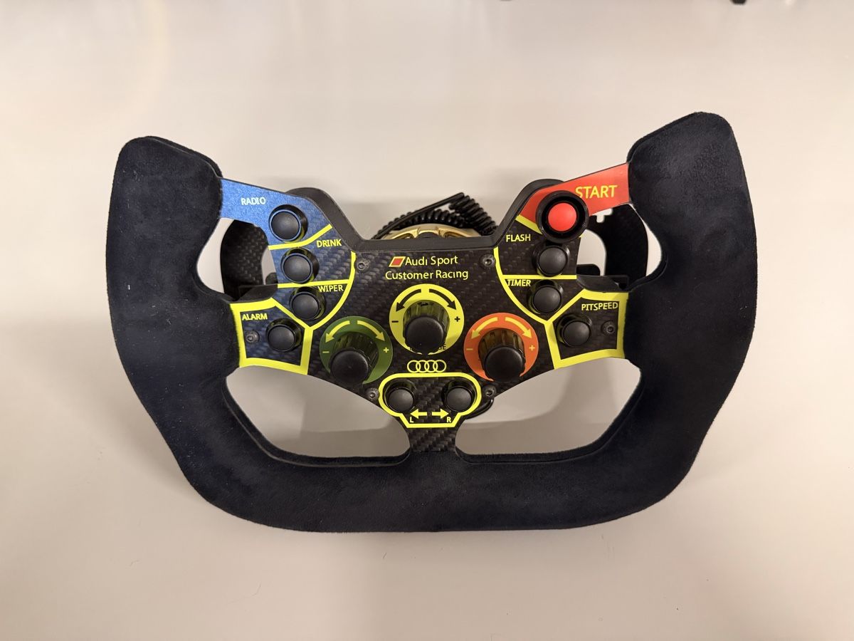 Controller: Simracing Lenkrad Audi R8 GT3 Fanatec – Nuovo (secondo la descrizione) da Rupperswil venduto da buergin01