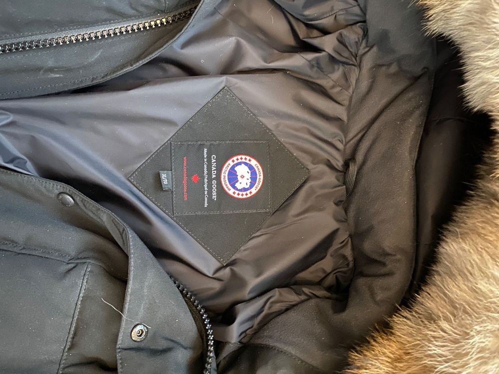 Canada goose shop jacke jelmoli