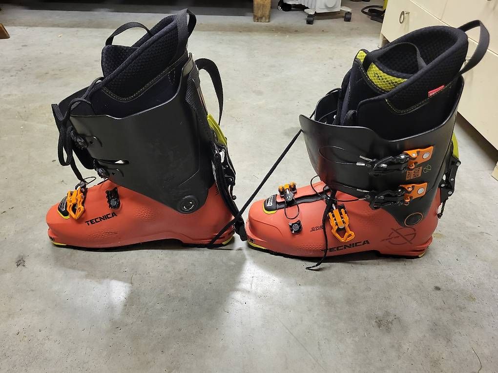 Scarpe da uomo: Tourenskischuh Tecnica – Usato da Dotzigen venduto da Manuel028