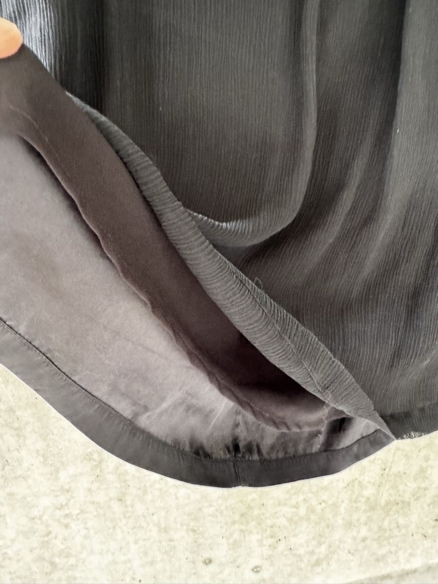 Tops: Schwarze Bluse Gr 38 aus Seide 100% – Gebraucht aus Zürich von Manubene 4