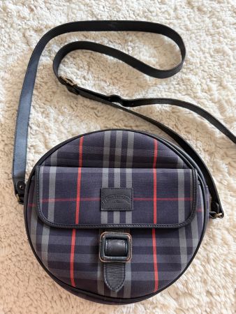 Vintage Burberry crossbody bag