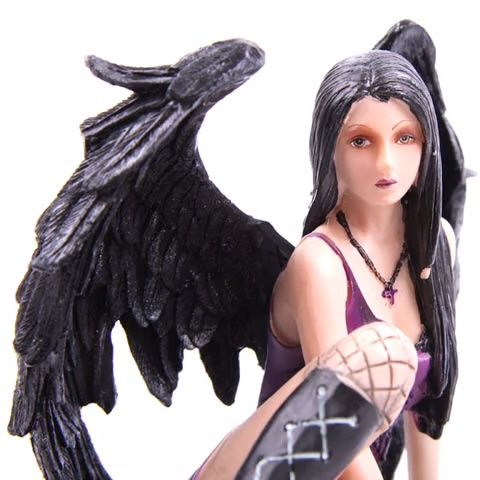 Statuette: Dunkler Gothic Engel auf Felsen - violett – Nuovo e nell'imballaggio originale da Menzingen venduto da fairy123 1