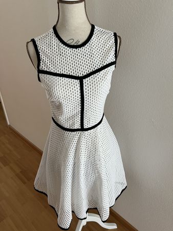 Sandro Kleid