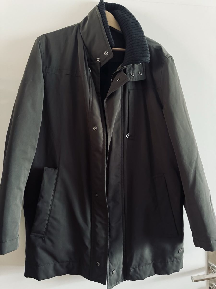 Hugo Boss Cappotti: Hugo Boss Regenjacke – Usato da Glattpark(Opfikon) venduto da cherrytomate