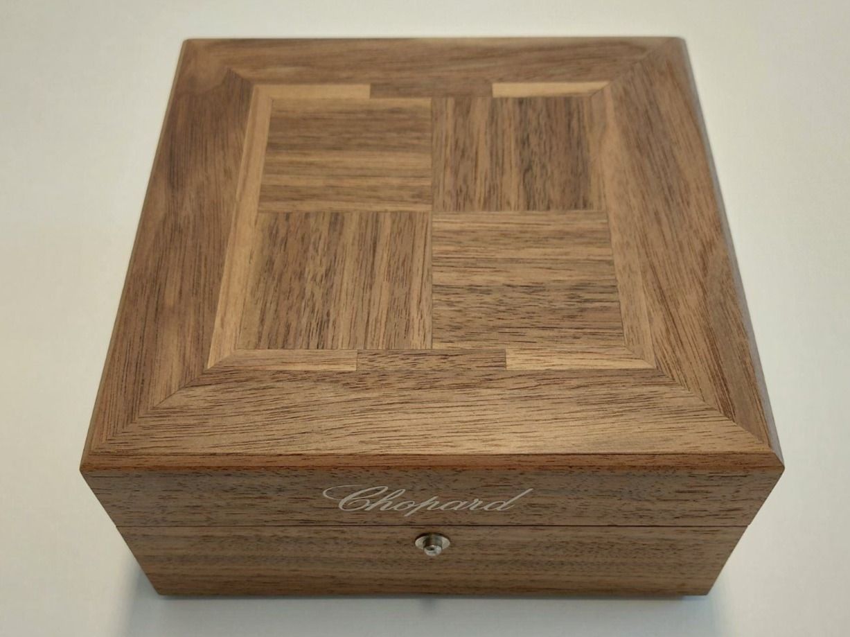 Chopard Scatole porta orologi: Chopard L.U.C - braune Holz Box - ca. 2015 - NEU – Nuovo e nell'imballaggio originale da St. Gallen venduto da shatcy 1