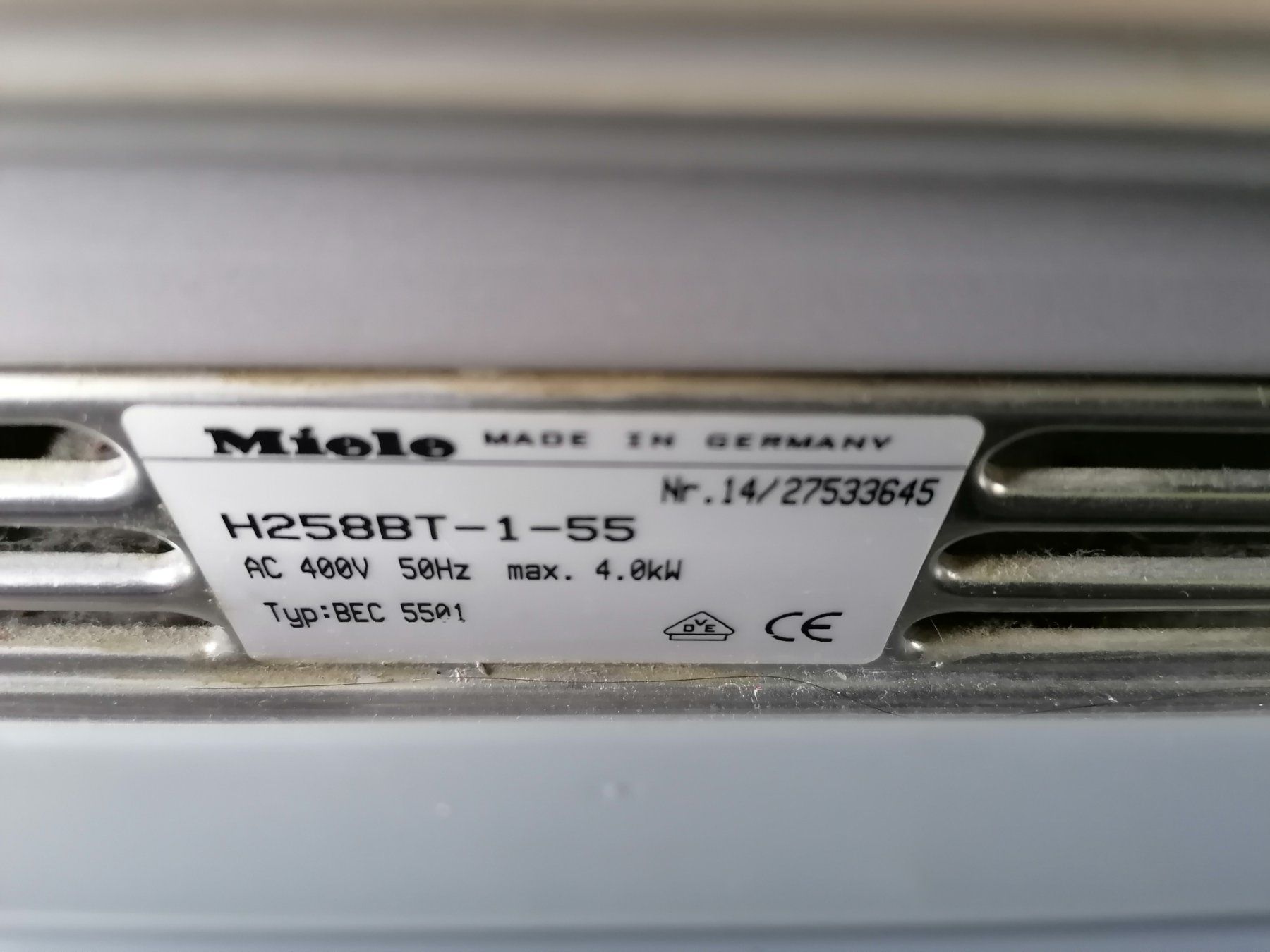 Miele Fours: Miele Backofen, Einbaubackofen – D'occasion à Arch par Tino57 4