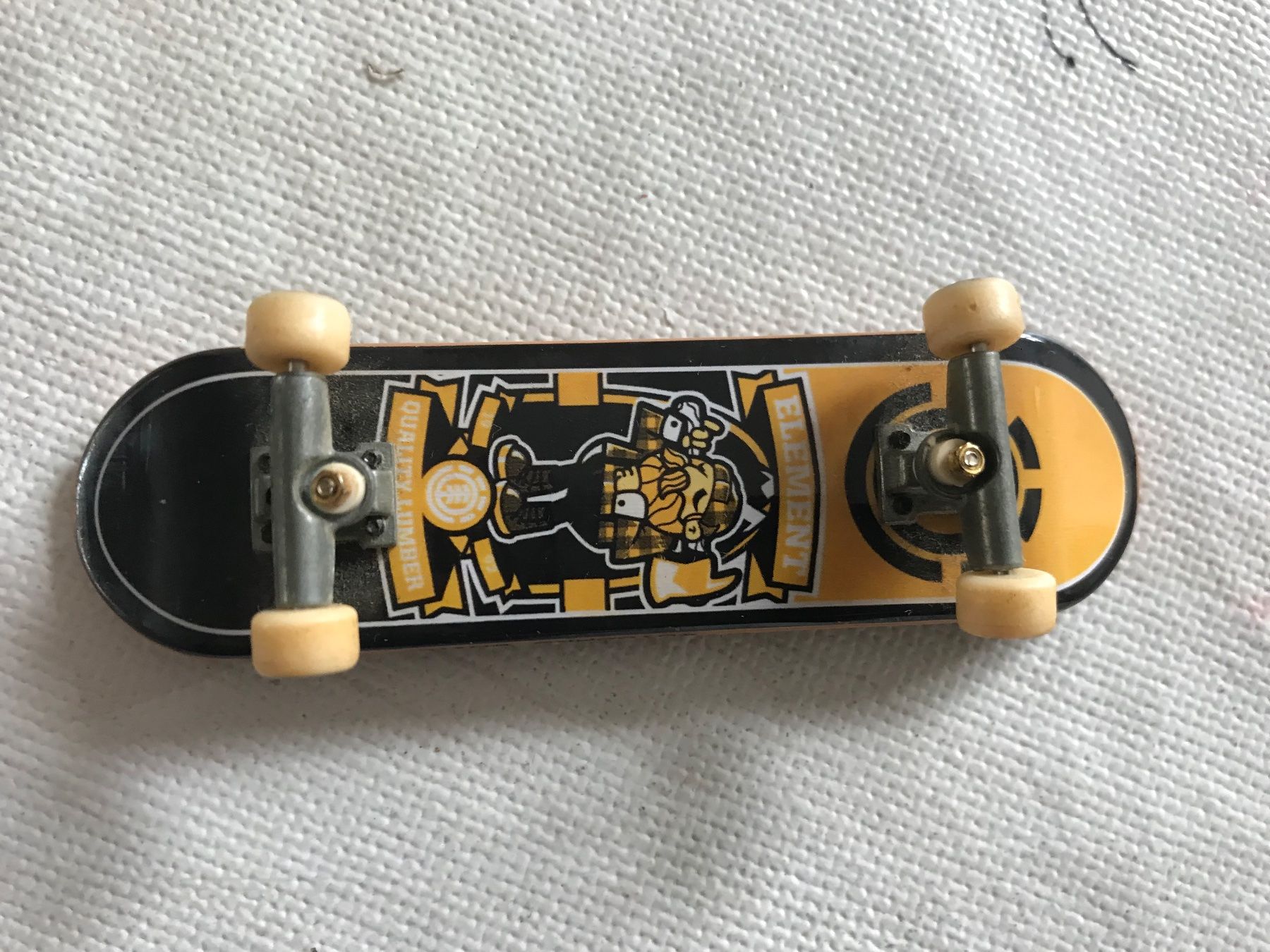 Spielzeuge: Tech Deck Skateboard Fingerskate Element – Gebraucht aus Igis von Boby8