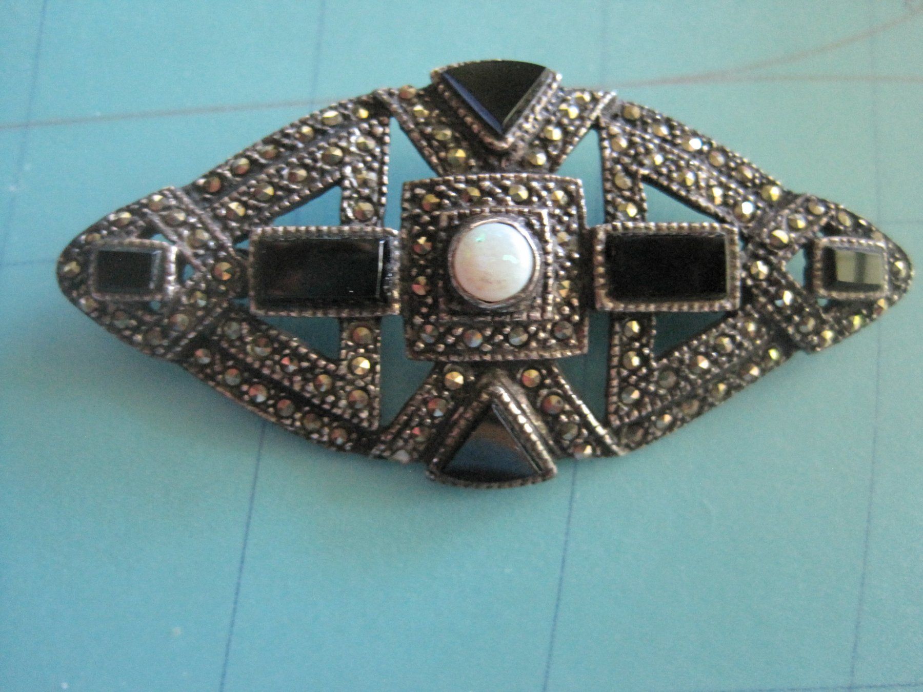 Spille & Fermagli: Art Deco Brosche mit Opal – Usato da Bischofszell venduto da Joachim-115