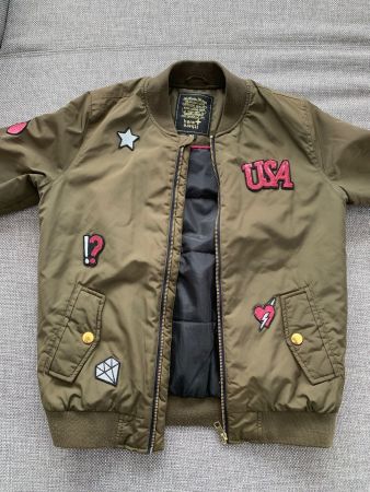 Schöne Übergangsjacke Gr 164 USA Sticker