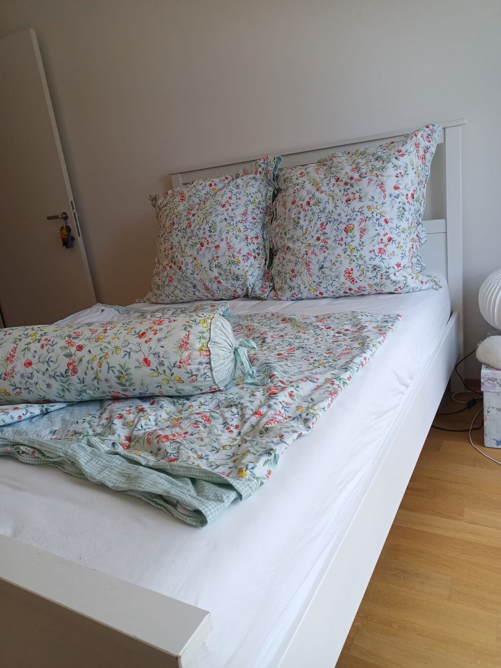 Ikea Betten: IKEA Bettrahmen Idanäs 140 cm – Gebraucht aus Zürich von Annalotta33 4