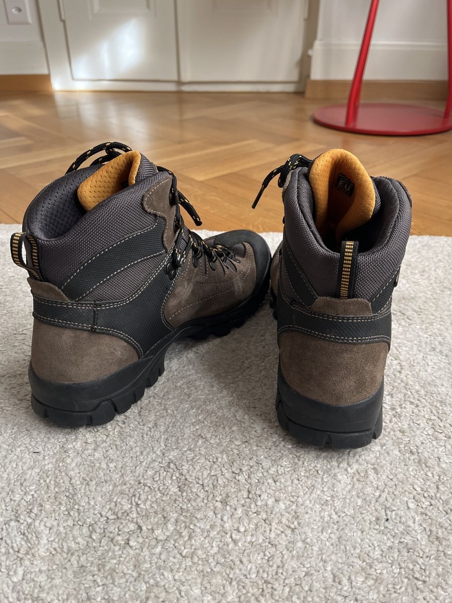 Scarpe da uomo: Chaussures de marche – Usato da Lutry venduto da meg_pk9l 2