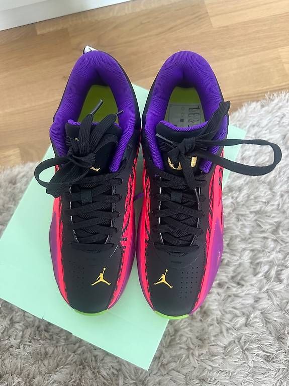Jordan Scarpe da uomo: JORDANHEIR SERIES 2 'OH SHEILA – Usato da Bern venduto da nas_8vxm 1
