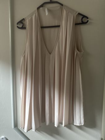 Leichtes Top in Beige, Gr. 40 perfekt für den Sommer!