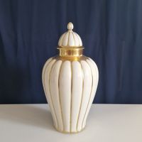Große antike Vase mit Deckel aus dem Jahr 1920.Art Deco
