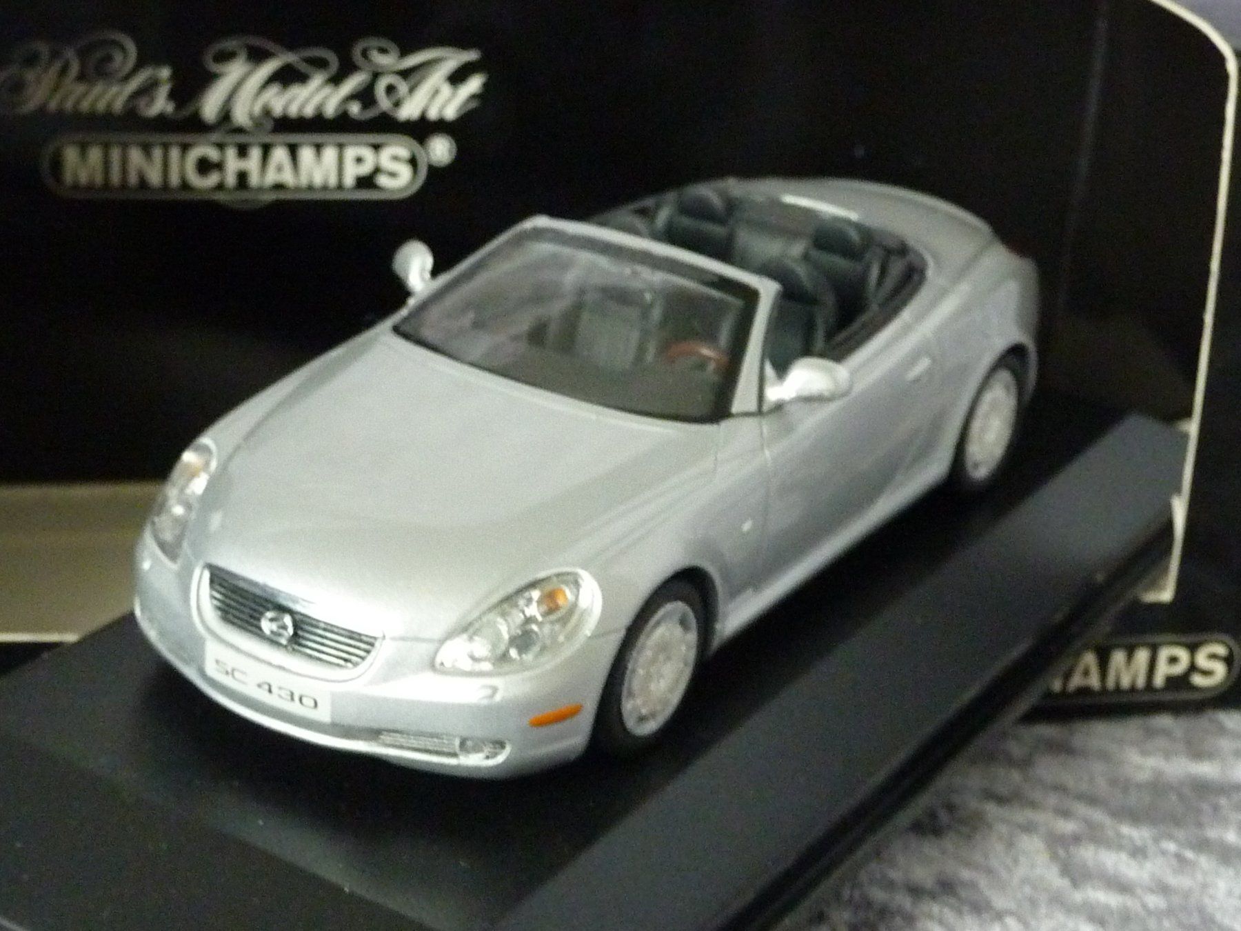 Lexus Modellini d'auto: Lexus 430 SC 1:43 – Nuovo e nell'imballaggio originale da Dürrenäsch venduto da modellautos4you 1