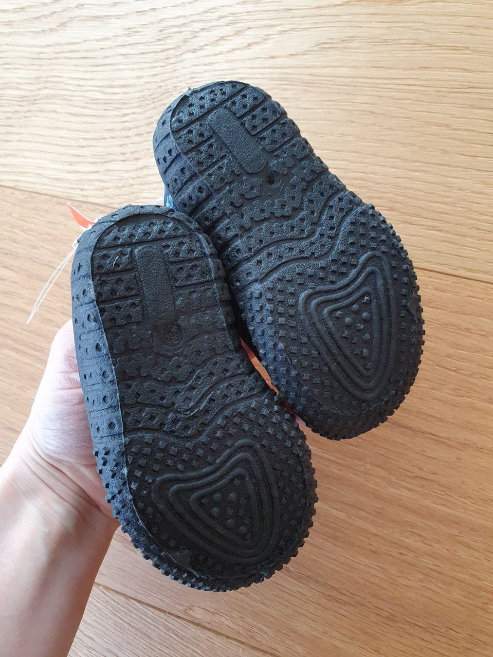 Scarpe per ragazzi: Kinder-Badeschuhe, Gr. 22 – Nuovo e nell'imballaggio originale da Pfyn venduto da ka.we 1