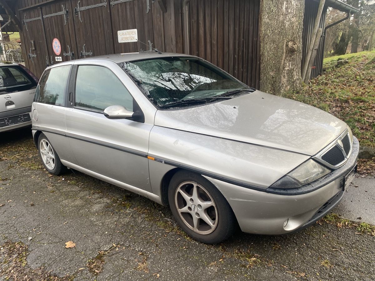 Lancia Automobili: LANCIA Y 1.4 – Usato da Bern venduto da hotcars24