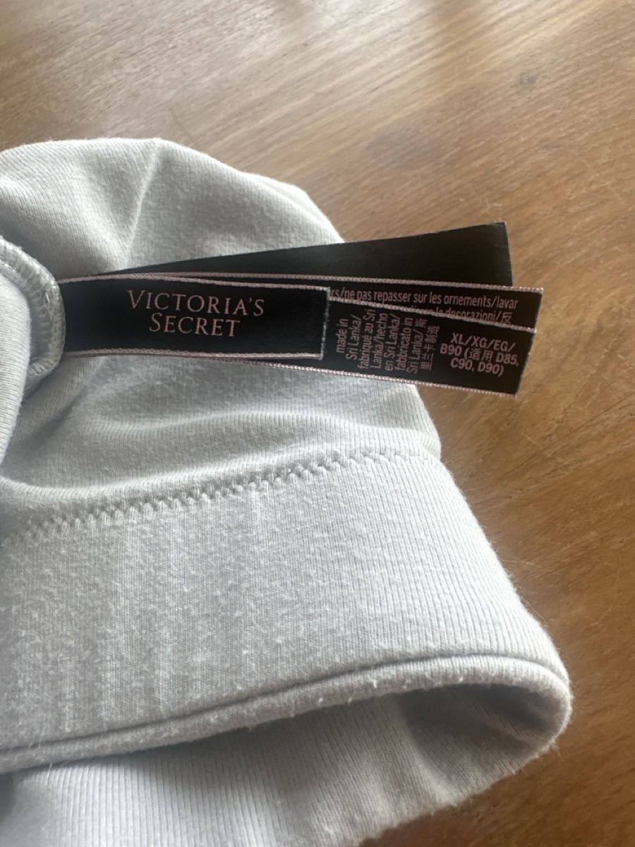Victoria's Secret Top: Victoria’s Secret Top – Usato da Zürich venduto da sommer121 2