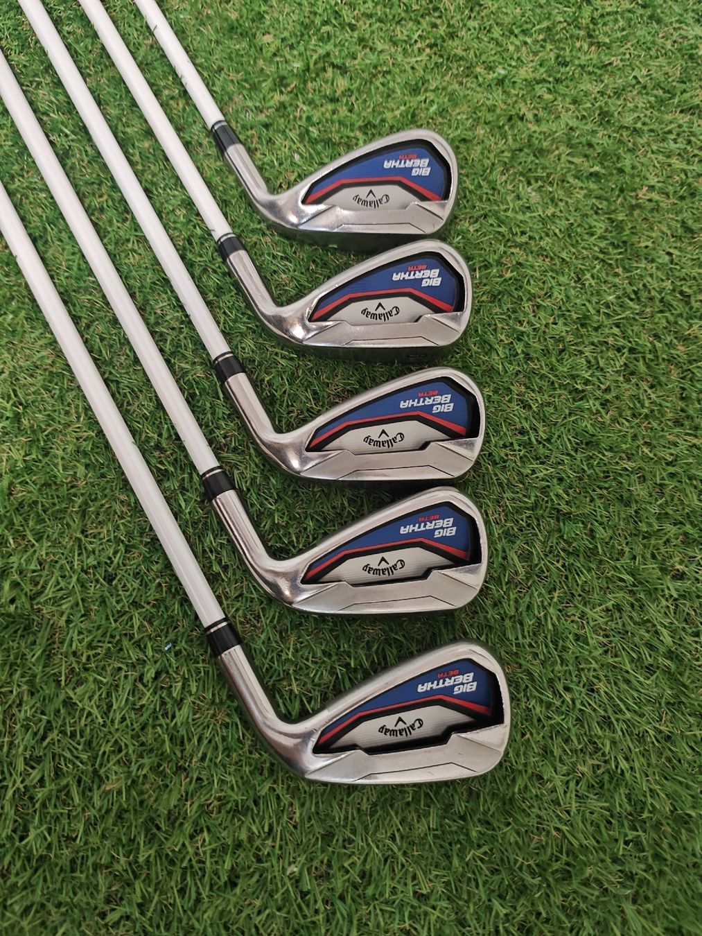 Callaway Clubs & Sets: Callaway Big Bertha Beta Eisen 6-PW, Graphit Regular – D'occasion à Uerikon par Chreggus_Golfshop 1