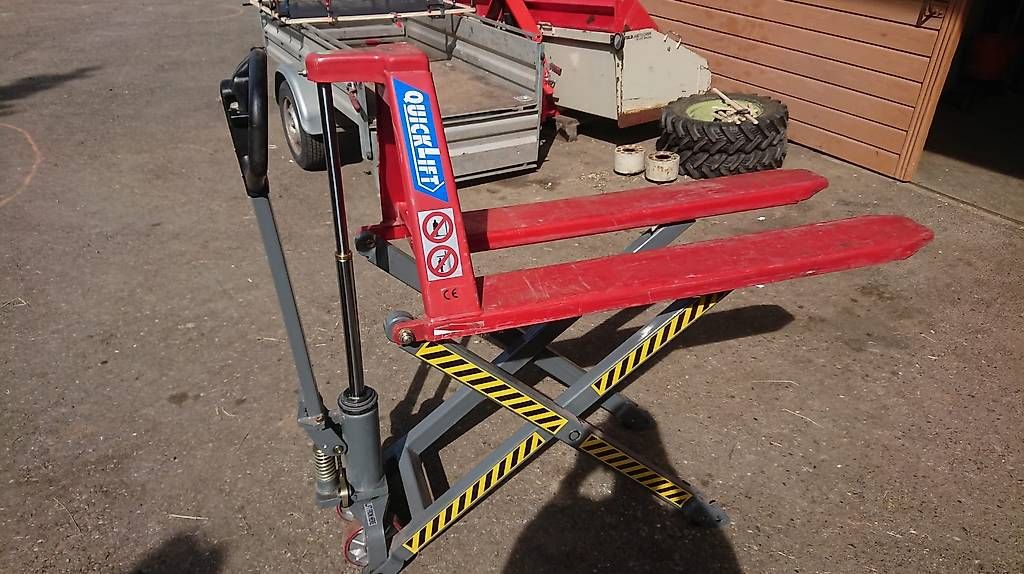 Carrelli elevatori e a forche: Scherenhubwagen 1000kg – Usato da Bazenheid venduto da werni369 2