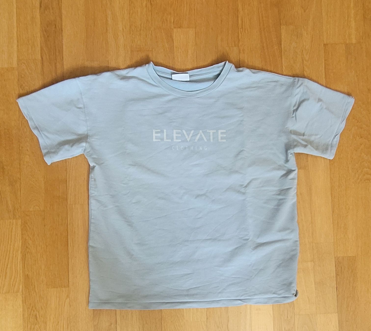 T-shirt: Elevate T-Shirt babyblau  – Usato da Windisch venduto da jul_yzt6