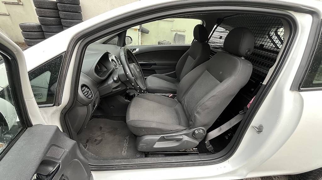 Opel Automobili: Opel Corsa D Expertise du jour – Usato da Vionnaz venduto da Ferreira111 2