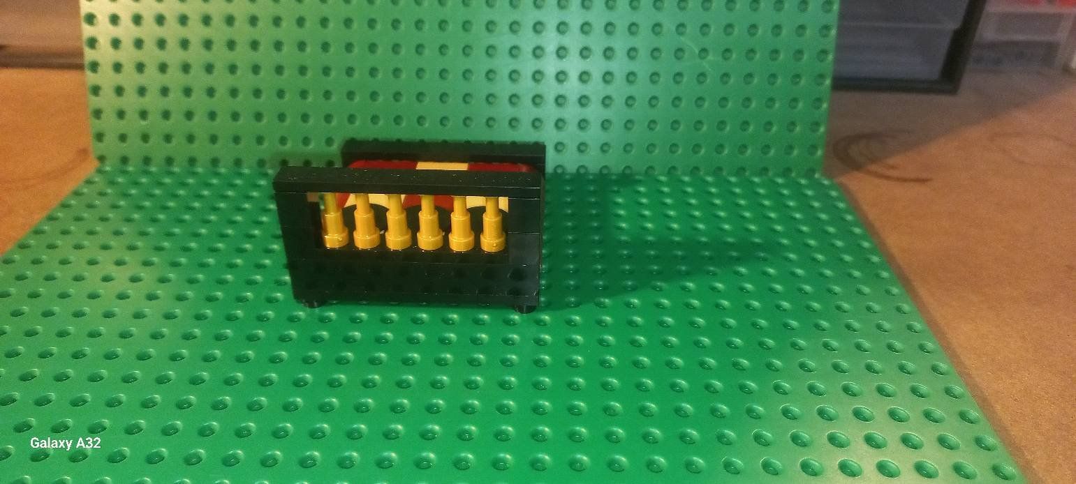 Lego Giocattoli: Lot de 2 lits Lego – Usato da La tour de treme venduto da Legocreation82 4
