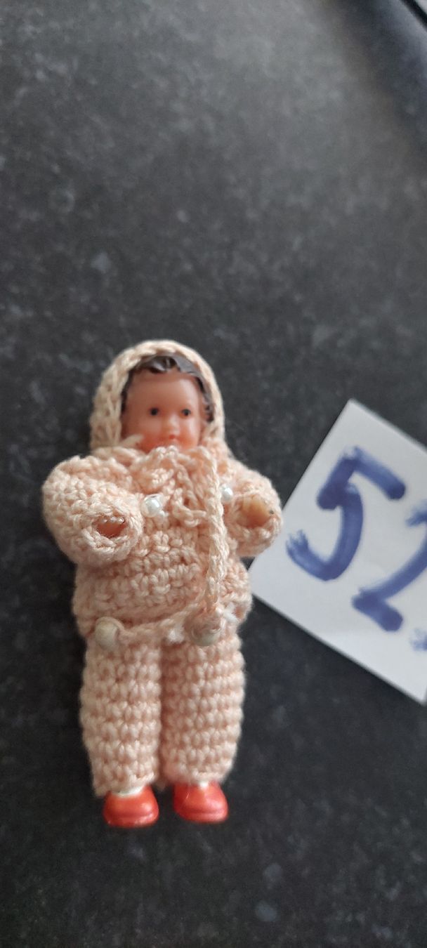 Bambole: Puppenstubenpüppchenangezogen  – Nuovo (secondo la descrizione) da Muri AG venduto da nindo1 5