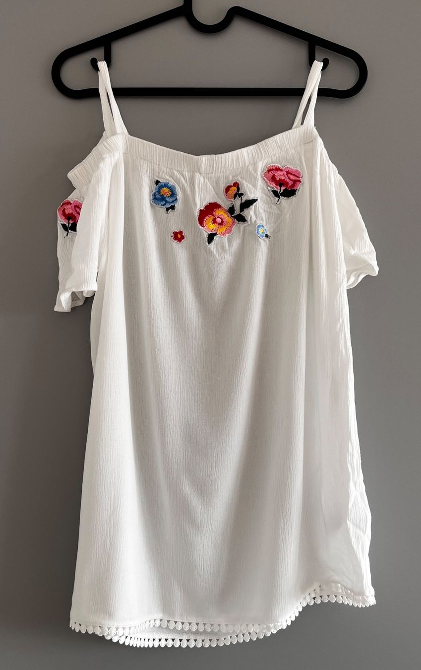 C&A Blouses, T-shirts & Tops: Bluse – D'occasion à Oberrieden par sardi03