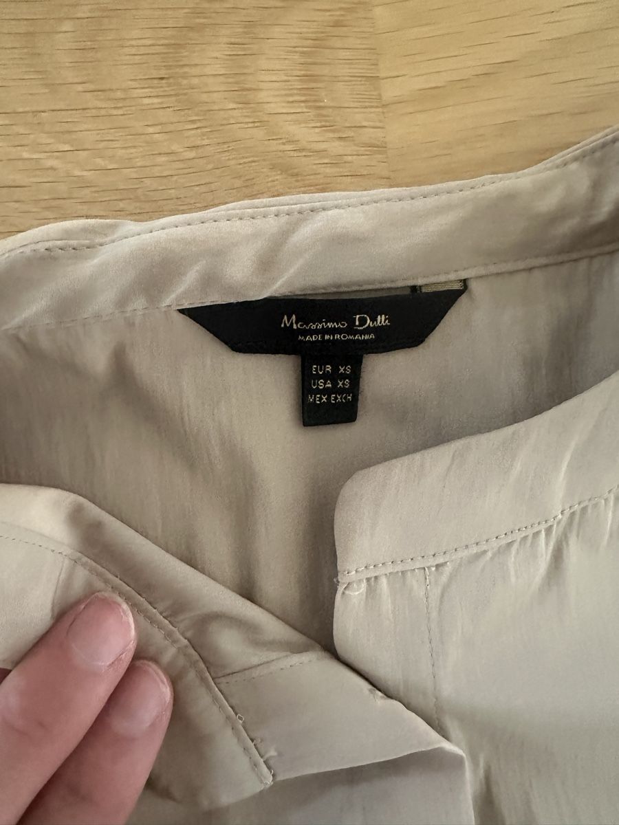Massimo Dutti Chemisiers: Massimo Dutti Bluse beige Grösse XS neuwertig – D'occasion à Liebefeld par sunsunshine 2
