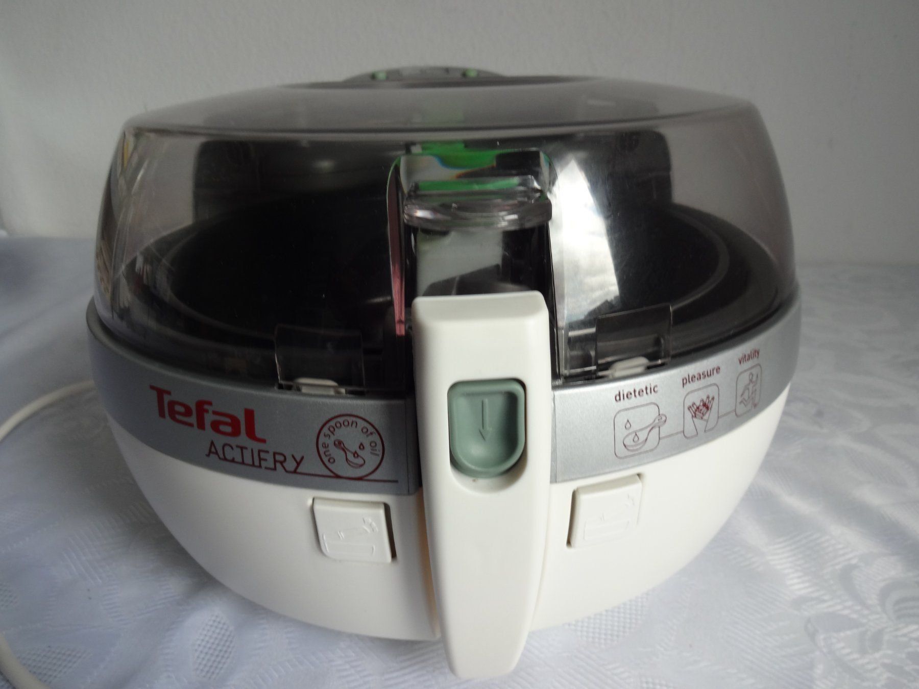 Tefal Küchengeräte: Tefal FZ 7002 ActiFry Fritteuse – Gebraucht aus Frauenfeld von rey06