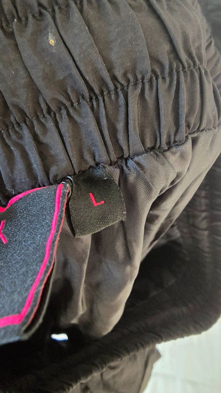 Siksilk Hosen: SikSilk x Steve Aoki Trainerhosen Gr.L – Gebraucht aus Löhningen von Sanmyk 4