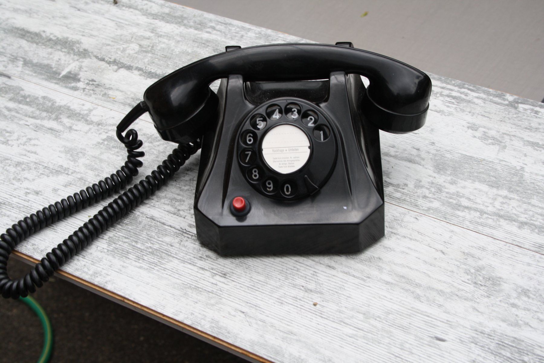Telefoni: TELEFON VINTAGE MIT WÄHLSCHEIBE – Usato da Wauwil venduto da Pneuedy 1