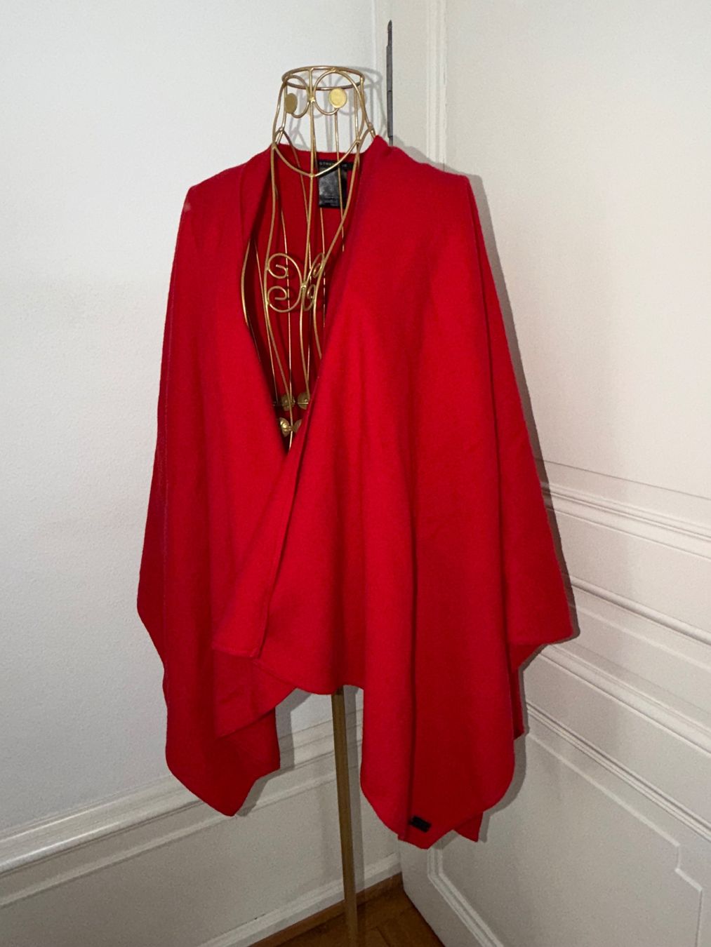 Altro in Moda donna: Designer Strenesse rot Poncho – Usato da Basel venduto da Blausara707 2