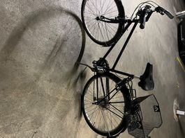 Citybike Tigra svart inkl. korg i bra skick