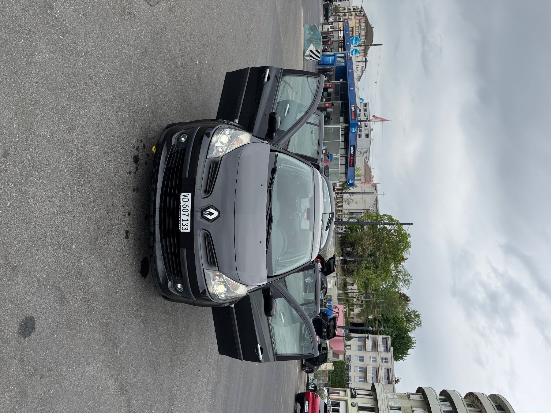 Renault Autos: CLIO 3 NOIR 112 CV – D'occasion à Lausanne par had_tyd2 3
