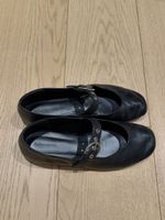 Reformation Mary Jane shoes black like new condition
