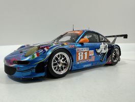 Porsche 911 (997) GT3 RSR 1:18 Flying Lizard, Neiman, SPARK